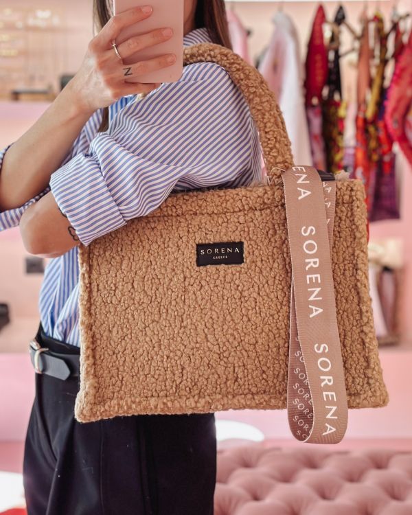 Φωτογραφία από Teddy Honey Medium Tote Bag