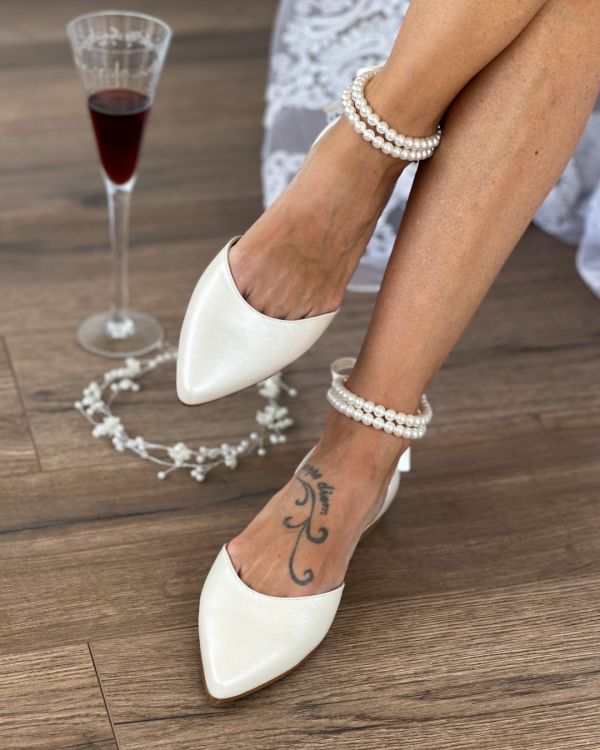 Φωτογραφία από Audrey flat bridal shoes