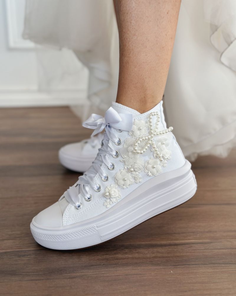 Φωτογραφία από Bridal Converse Chuck Taylor All Star Move